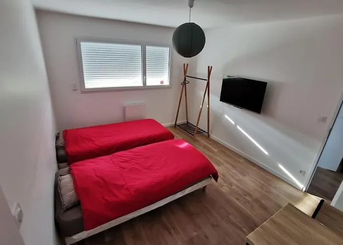 Maison Neuve Au Calme A 2 Pas Du Mans Et Des 24H.