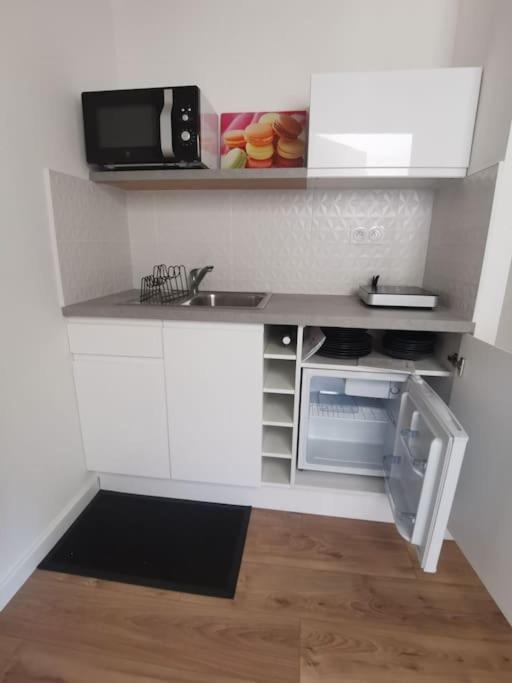 Maison Neuve Au Calme A 2 Pas Du Mans Et Des 24h. *
