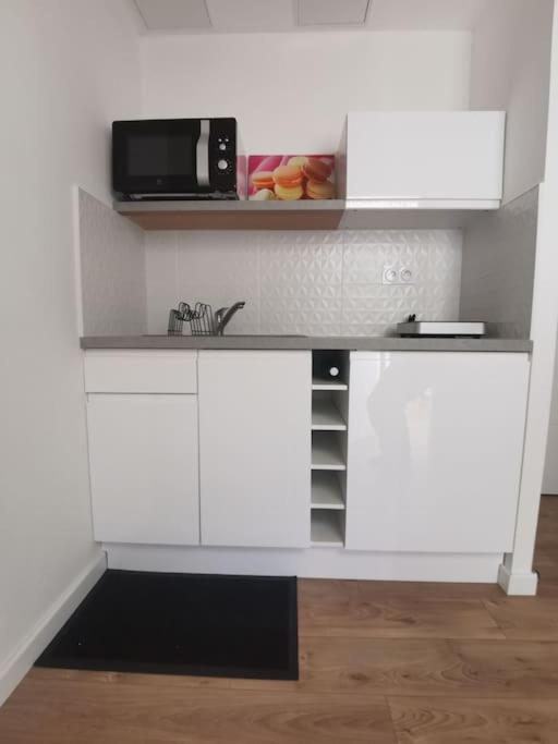 Maison Neuve Au Calme A 2 Pas Du Mans Et Des 24h. Holiday home *